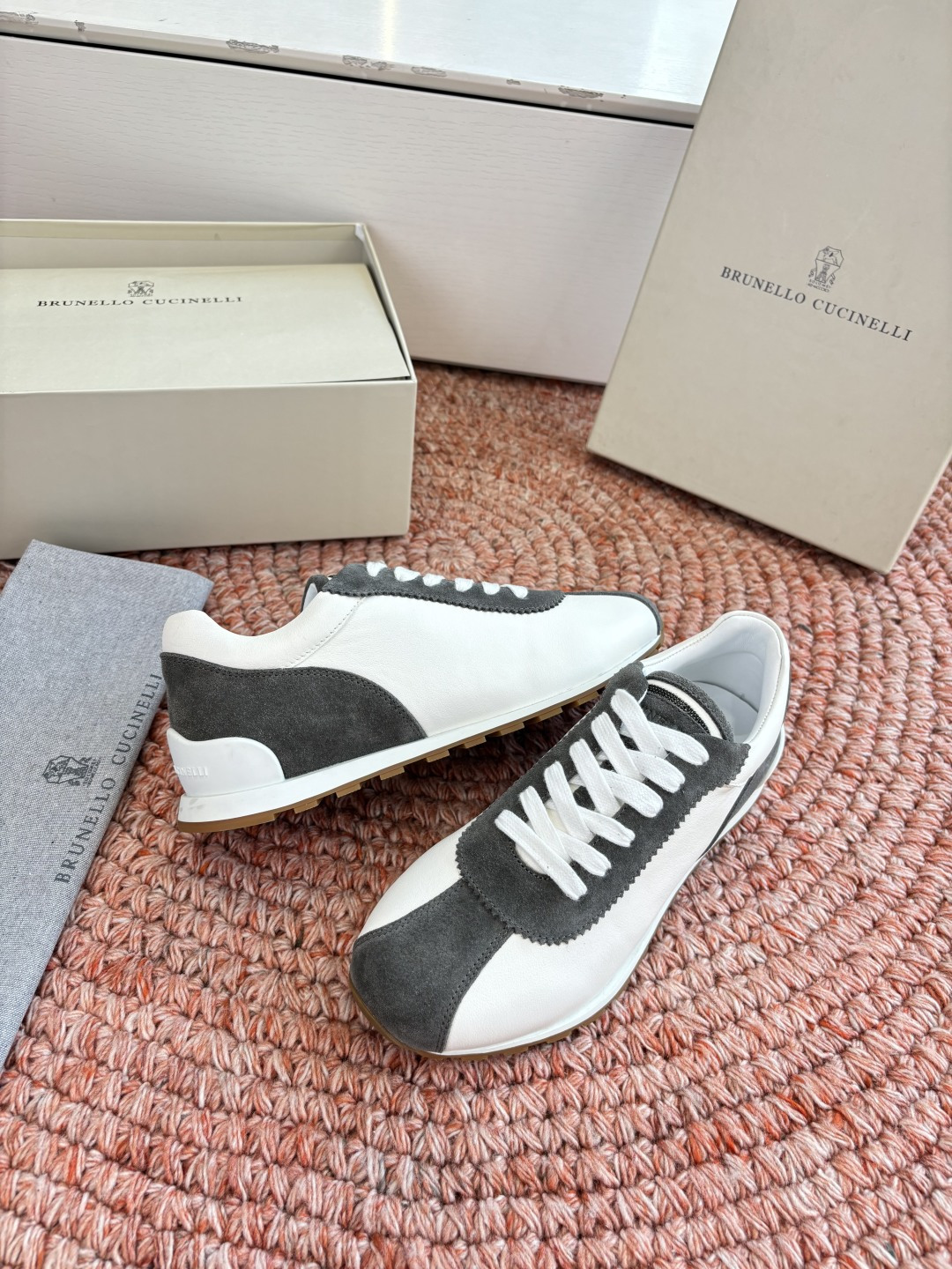 G909所见即所得bc代购级女鞋brunell* cucinell*运动板鞋麂皮新款真的一眼爱上德训鞋体闲鞋上脚超级舒服 G909所见即所得bc代购级女鞋brunell* cucinell*运动板鞋麂皮新款真的一眼爱上德训鞋体闲鞋上脚超级舒服