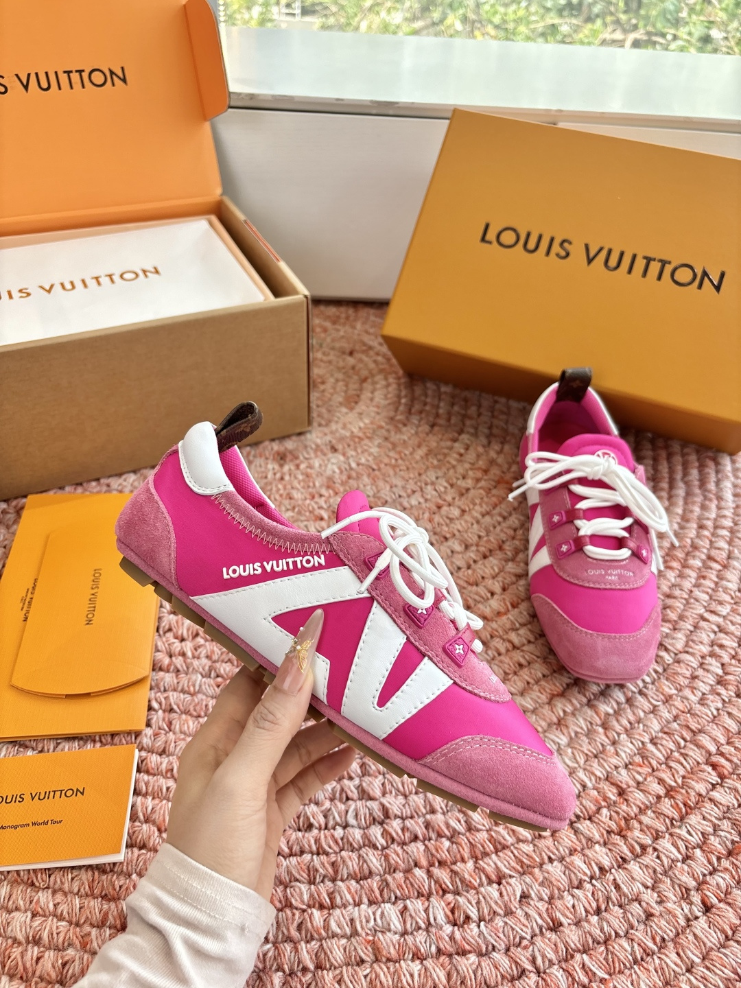 🌾G000所见即所得2026年春夏秀场上推出的 LV Footprint Soccer 芭蕾运动鞋是 P