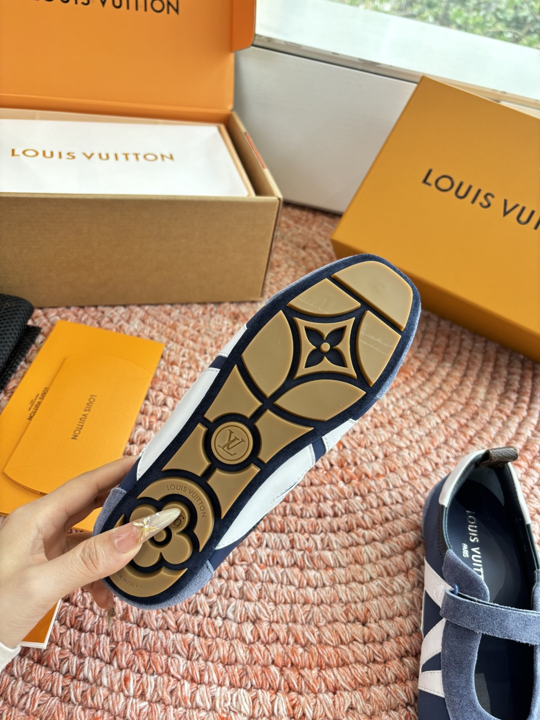 🌾G000所见即所得2026年春夏秀场上推出的 LV Footprint Soccer 芭蕾运动鞋是 P