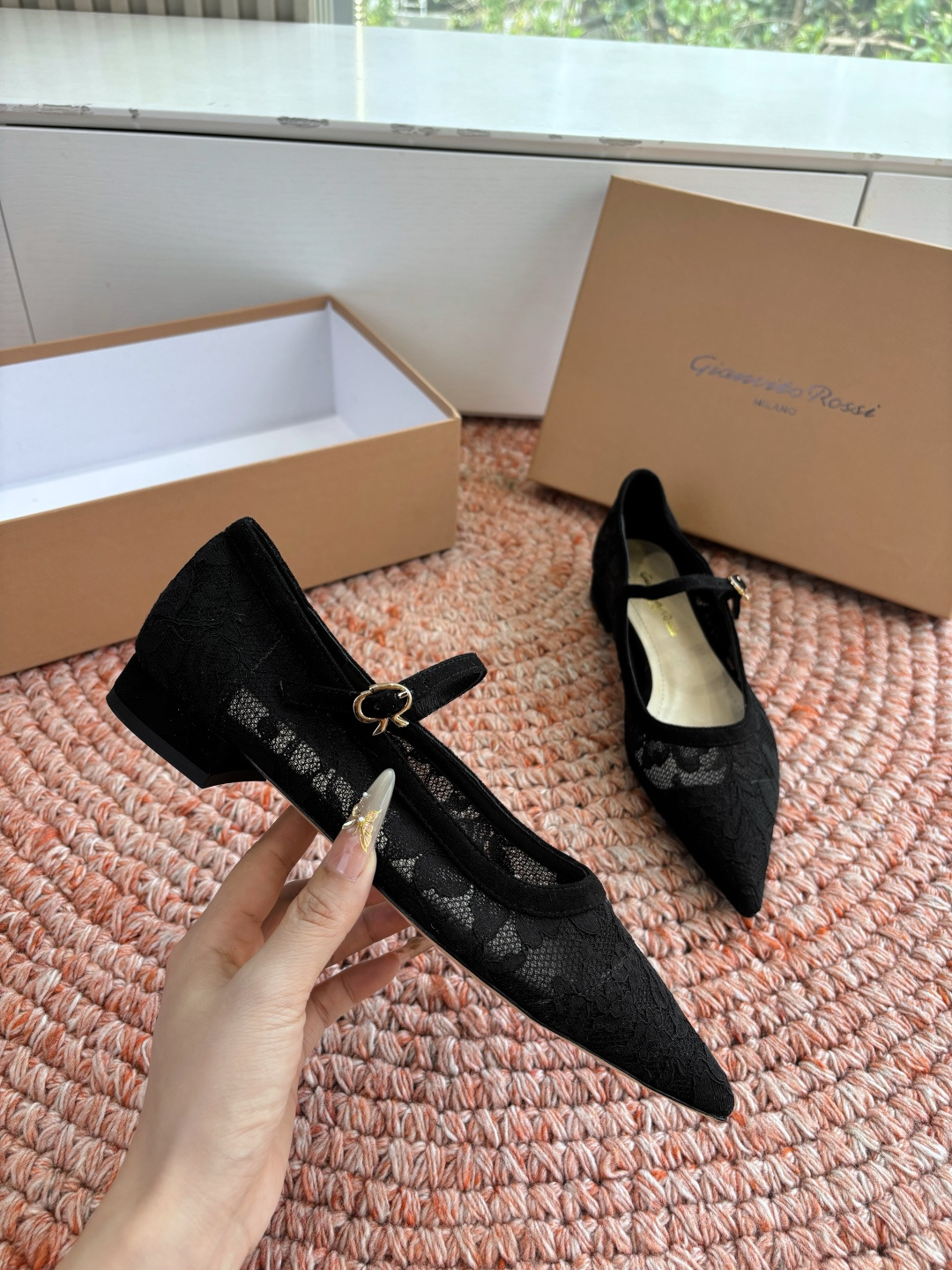 🌾G305😀GianvitoRossi吉安维托罗西 平底 系列经典粉色羊反绒皮&粉色小羊皮超级百搭的一款