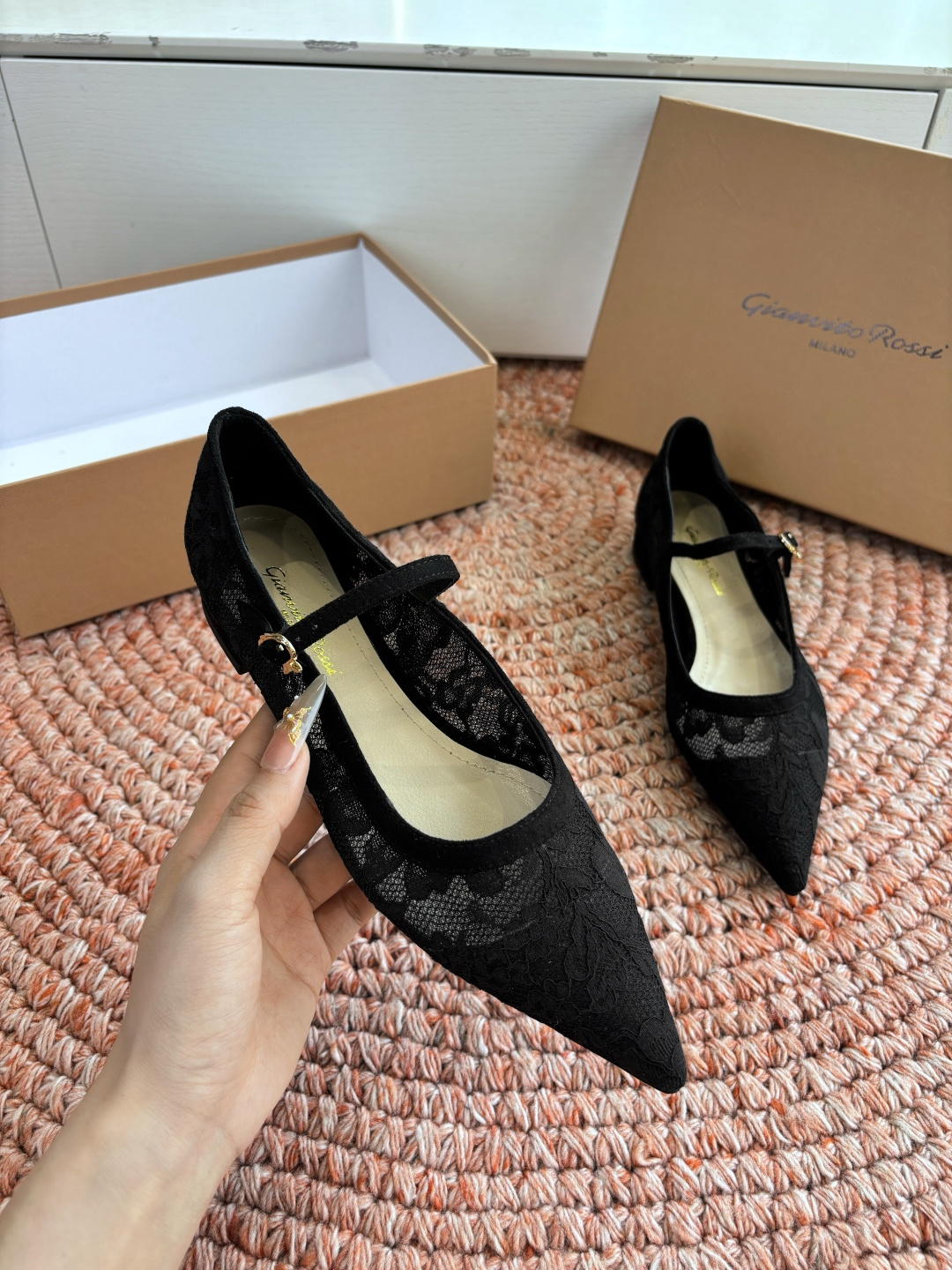 🌾G305😀GianvitoRossi吉安维托罗西 平底 系列经典粉色羊反绒皮&粉色小羊皮超级百搭的一款