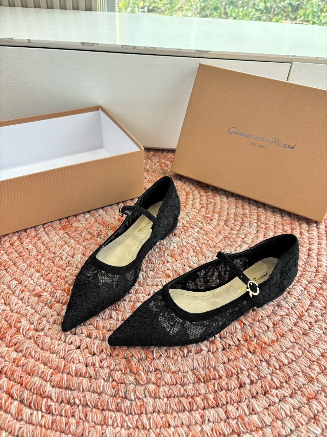 🌾G305😀GianvitoRossi吉安维托罗西 平底 系列经典粉色羊反绒皮&粉色小羊皮超级百搭的一款