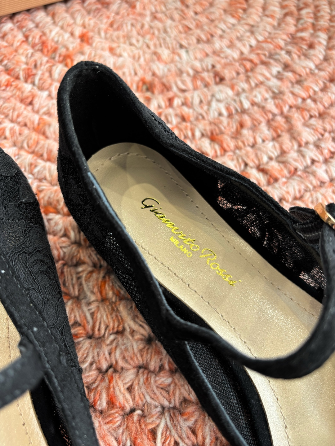 🌾G305😀GianvitoRossi吉安维托罗西 平底 系列经典粉色羊反绒皮&粉色小羊皮超级百搭的一款