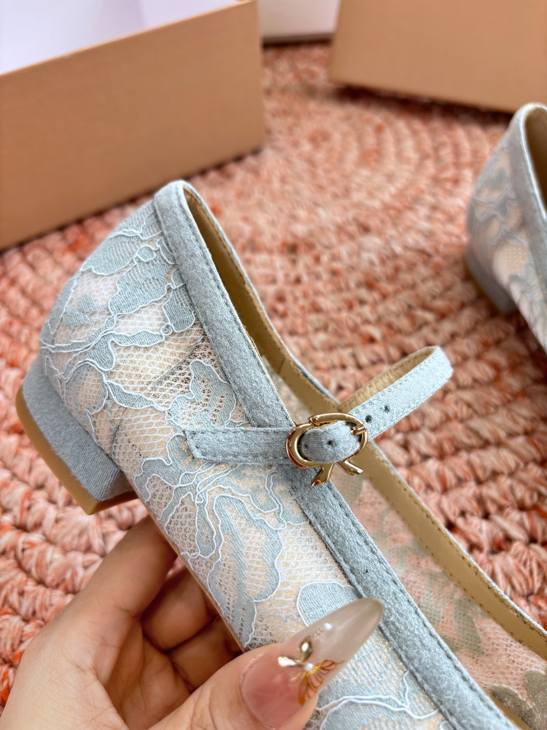 🌾G305😀GianvitoRossi吉安维托罗西 平底 系列经典粉色羊反绒皮&粉色小羊皮超级百搭的一款