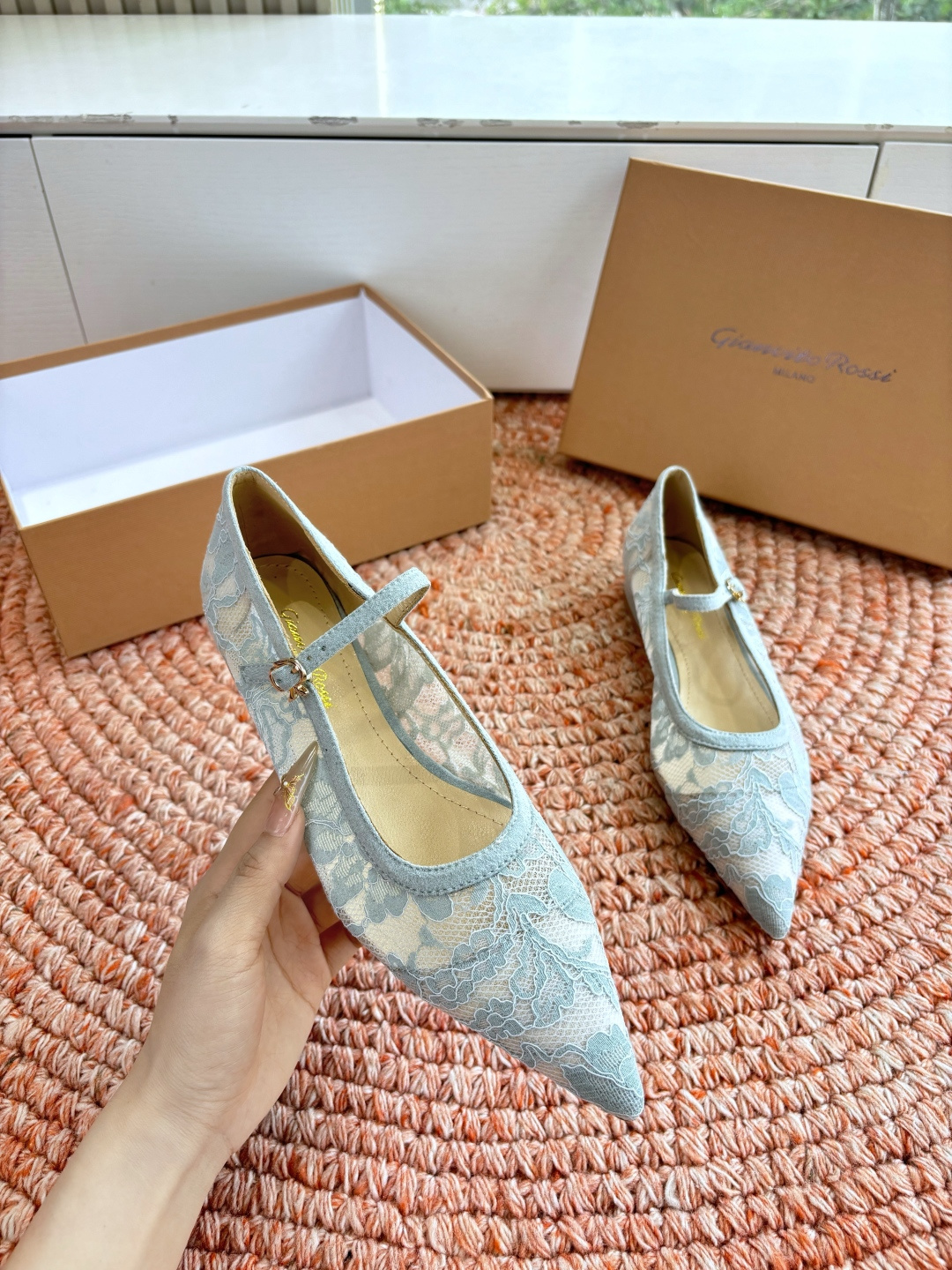 🌾G305😀GianvitoRossi吉安维托罗西 平底 系列经典粉色羊反绒皮&粉色小羊皮超级百搭的一款