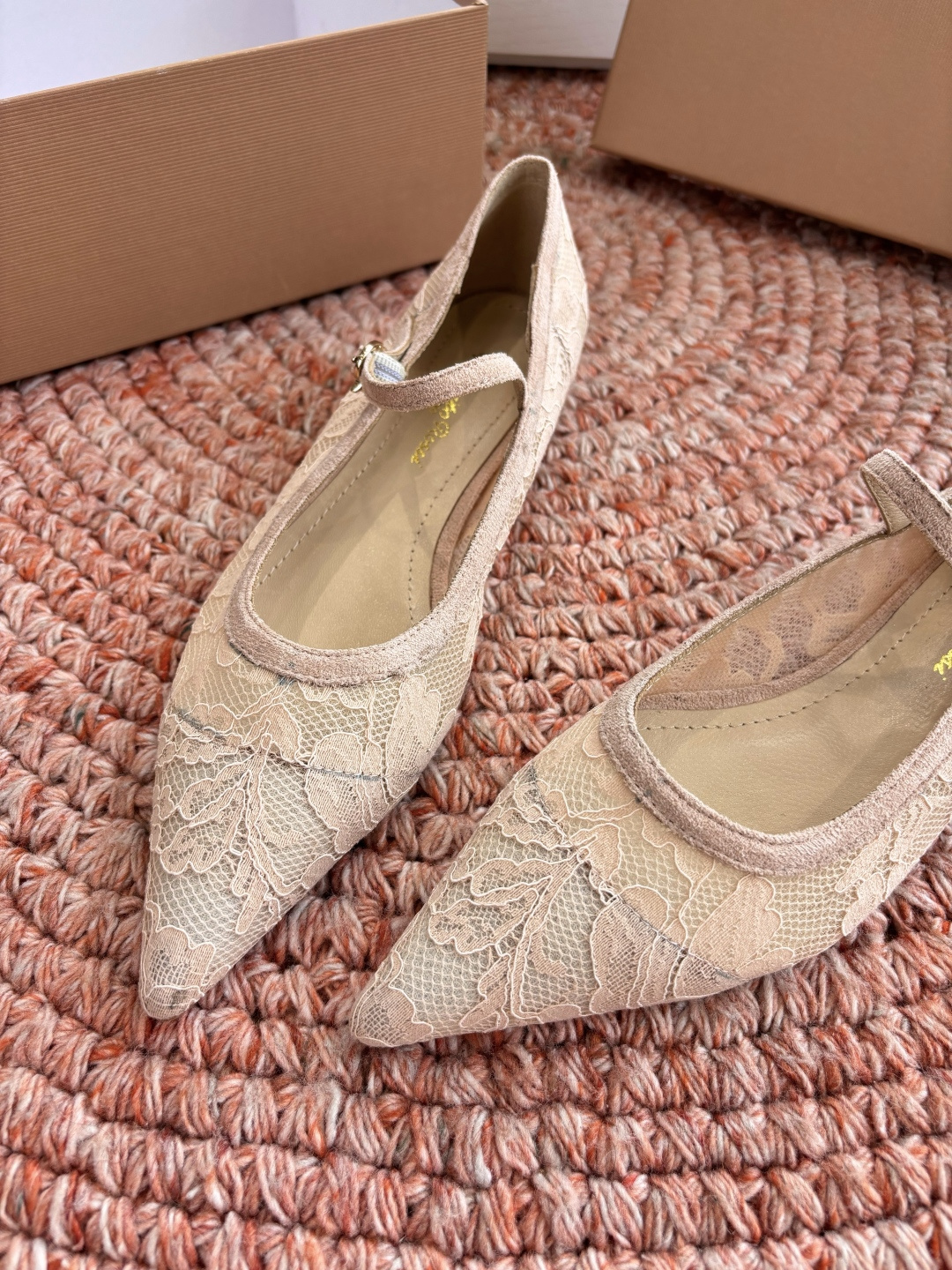 🌾G305😀GianvitoRossi吉安维托罗西 平底 系列经典粉色羊反绒皮&粉色小羊皮超级百搭的一款