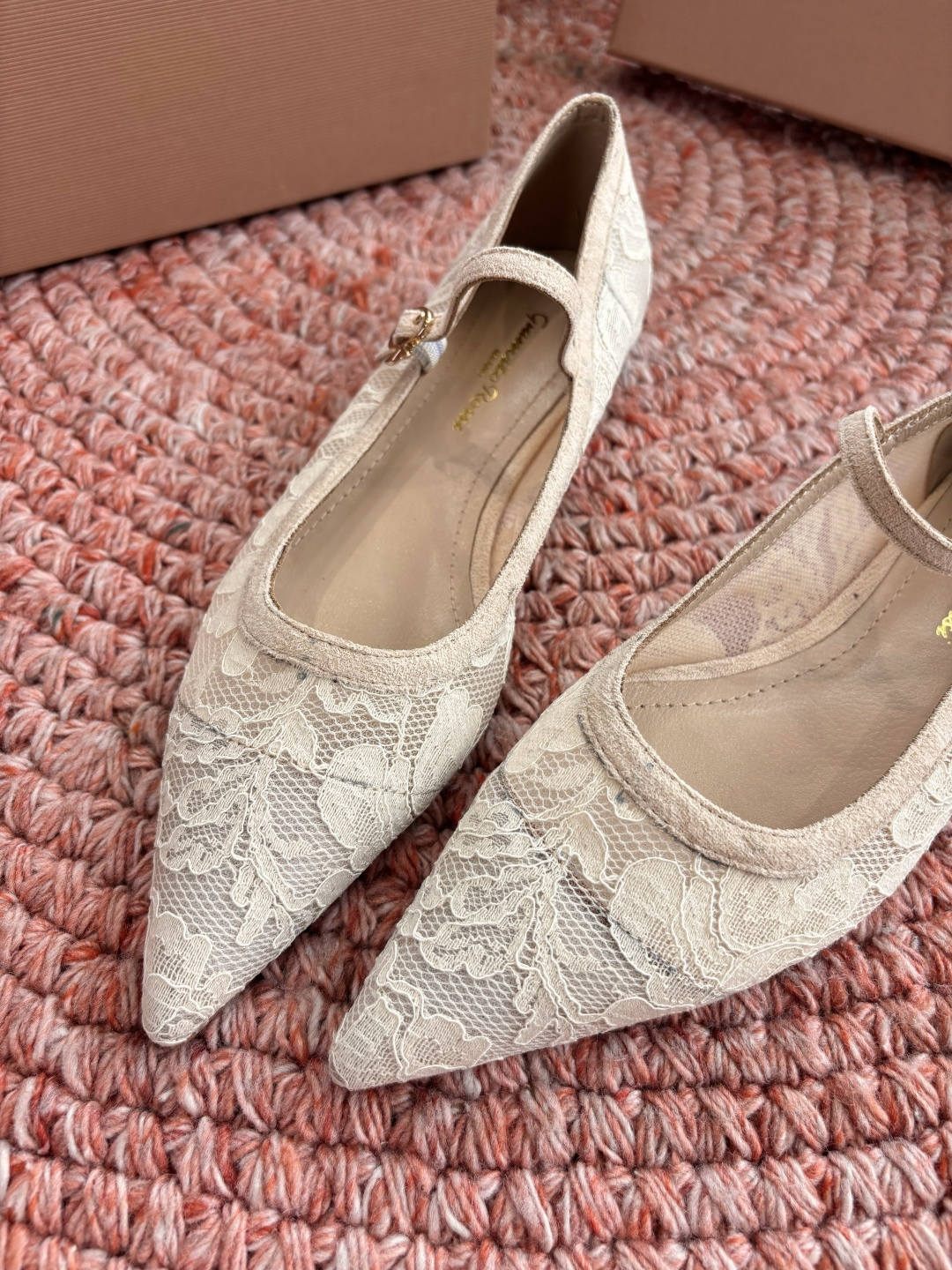 🌾G305😀GianvitoRossi吉安维托罗西 平底 系列经典粉色羊反绒皮&粉色小羊皮超级百搭的一款