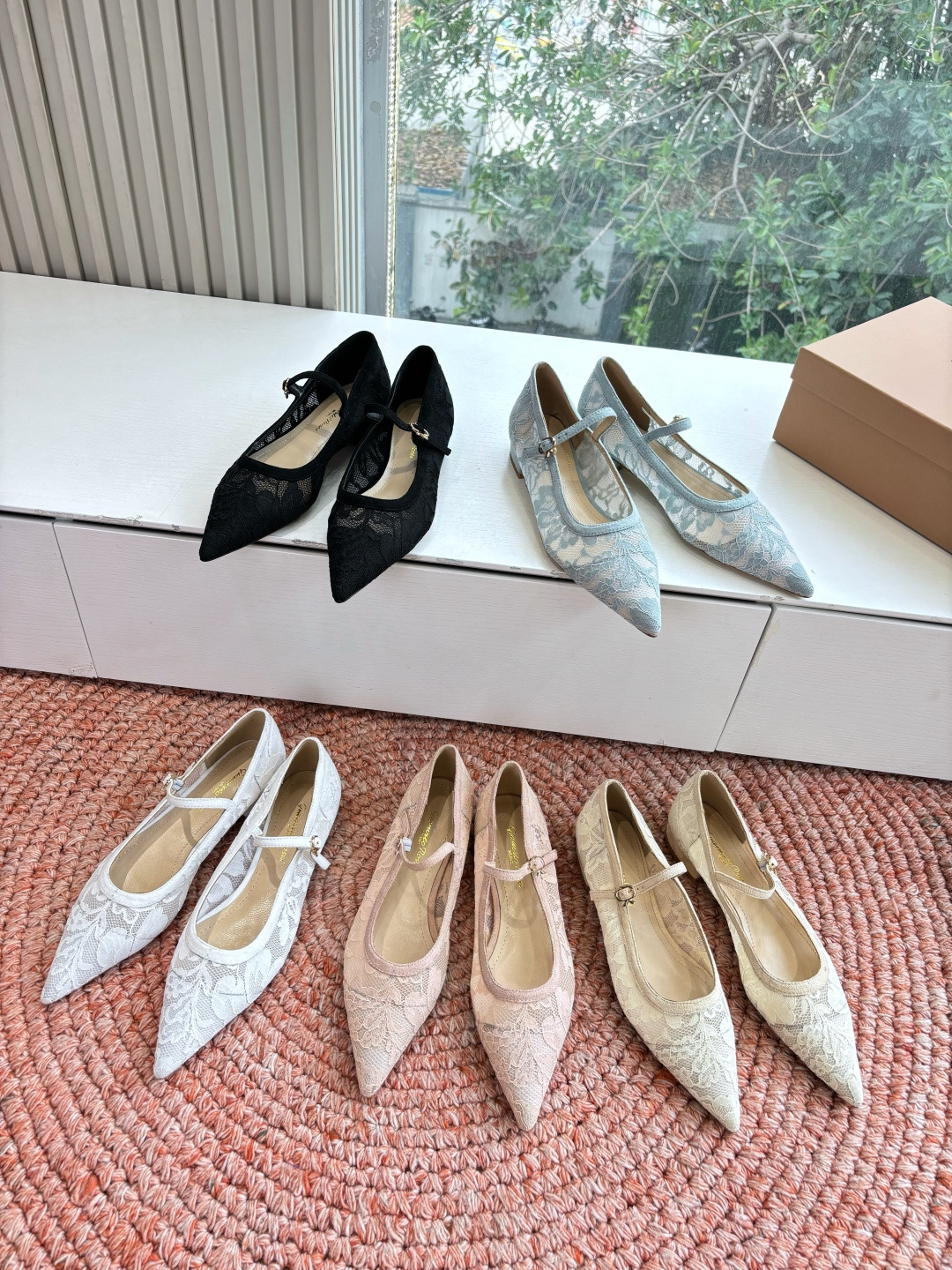 🌾G305😀GianvitoRossi吉安维托罗西 平底 系列经典粉色羊反绒皮&粉色小羊皮超级百搭的一款