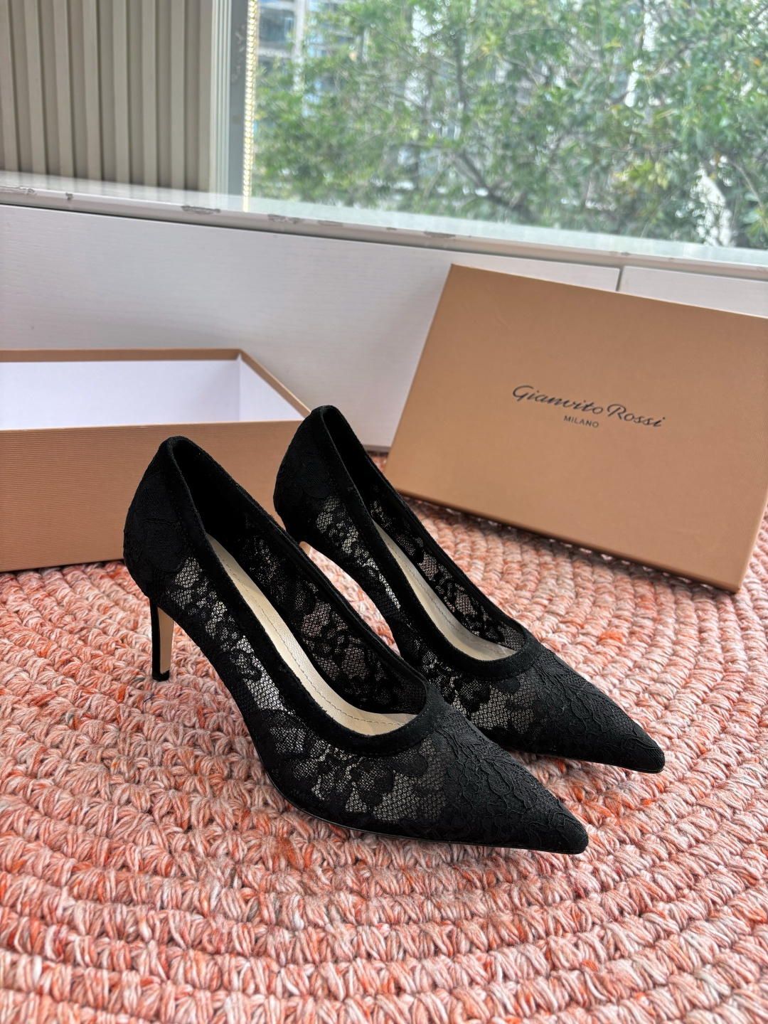 🌾G305😀GianvitoRossi吉安维托罗西 平底 系列经典粉色羊反绒皮&粉色小羊皮超级百搭的一款