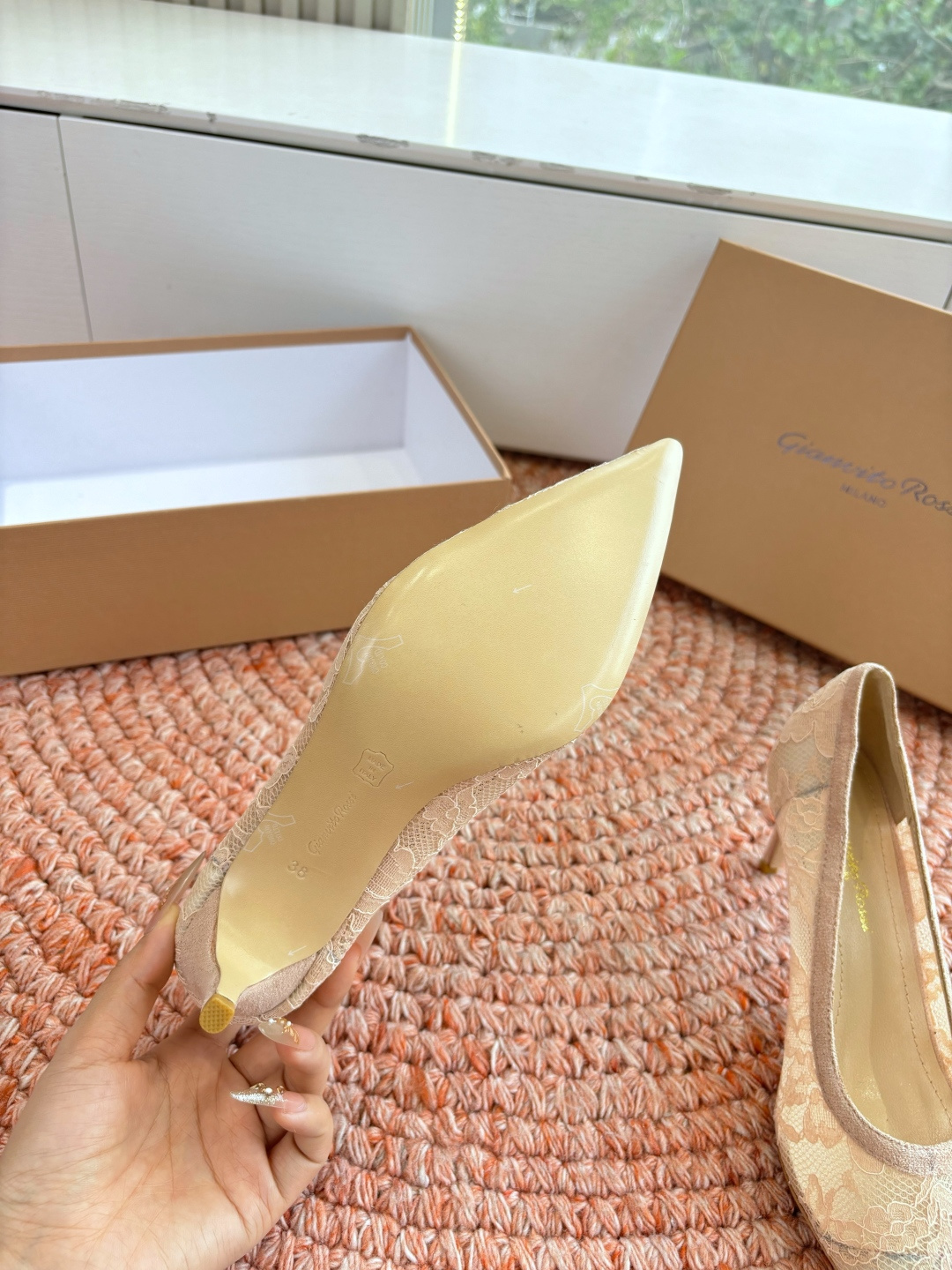 🌾G305😀GianvitoRossi吉安维托罗西 平底 系列经典粉色羊反绒皮&粉色小羊皮超级百搭的一款