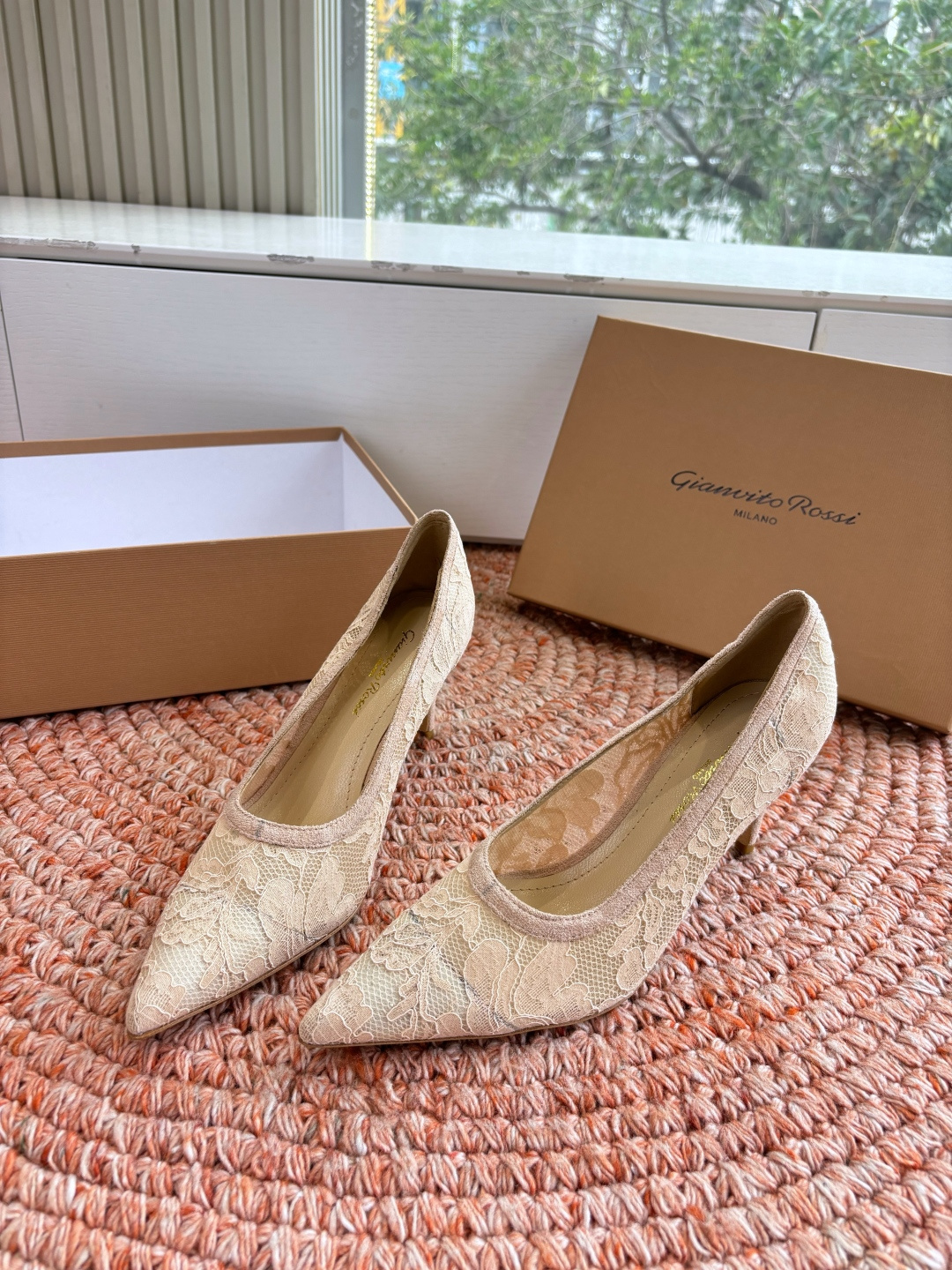 🌾G305😀GianvitoRossi吉安维托罗西 平底 系列经典粉色羊反绒皮&粉色小羊皮超级百搭的一款