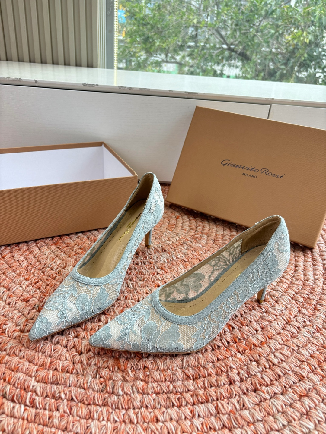 🌾G305😀GianvitoRossi吉安维托罗西 平底 系列经典粉色羊反绒皮&粉色小羊皮超级百搭的一款