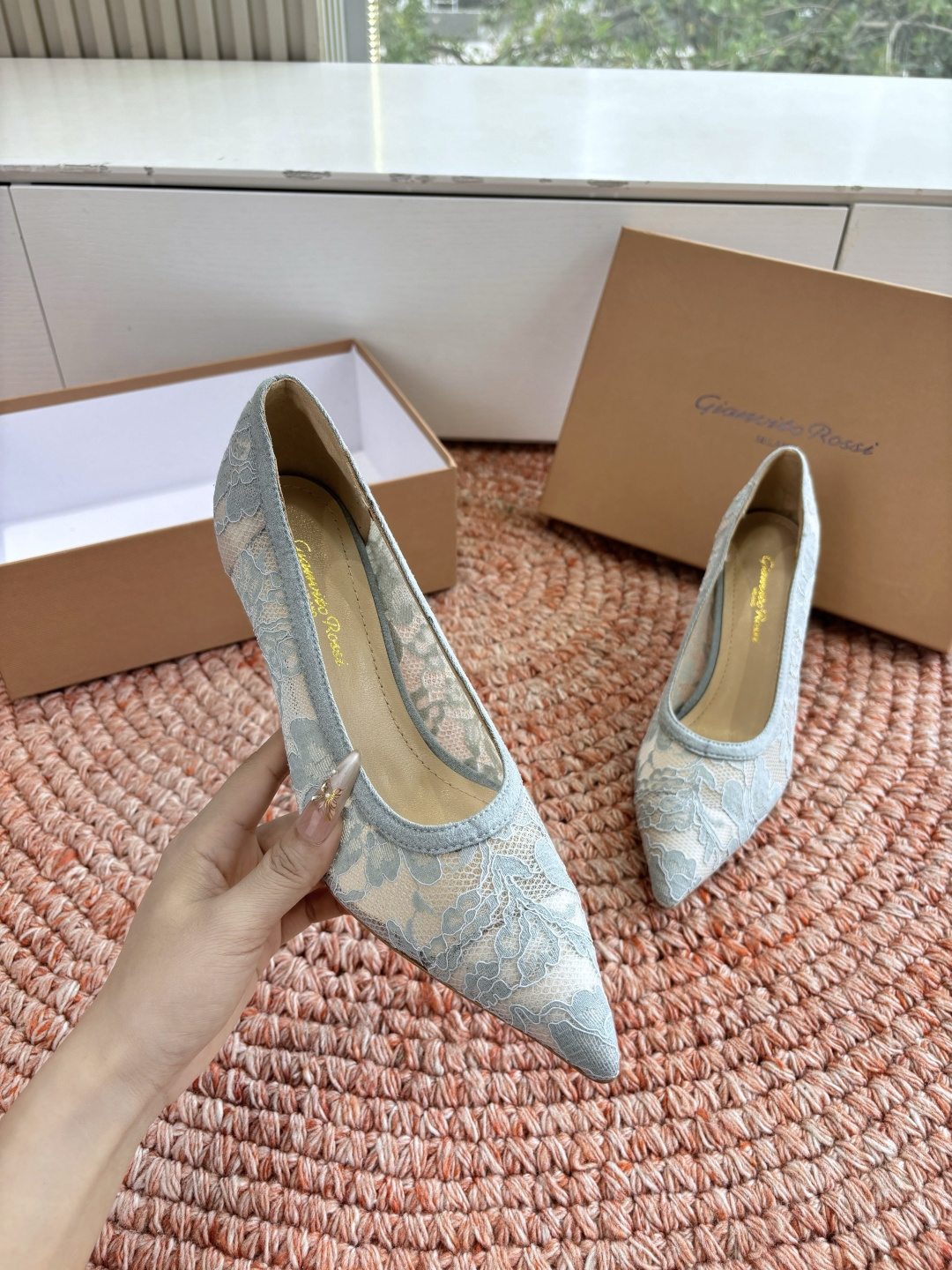 🌾G305😀GianvitoRossi吉安维托罗西 平底 系列经典粉色羊反绒皮&粉色小羊皮超级百搭的一款