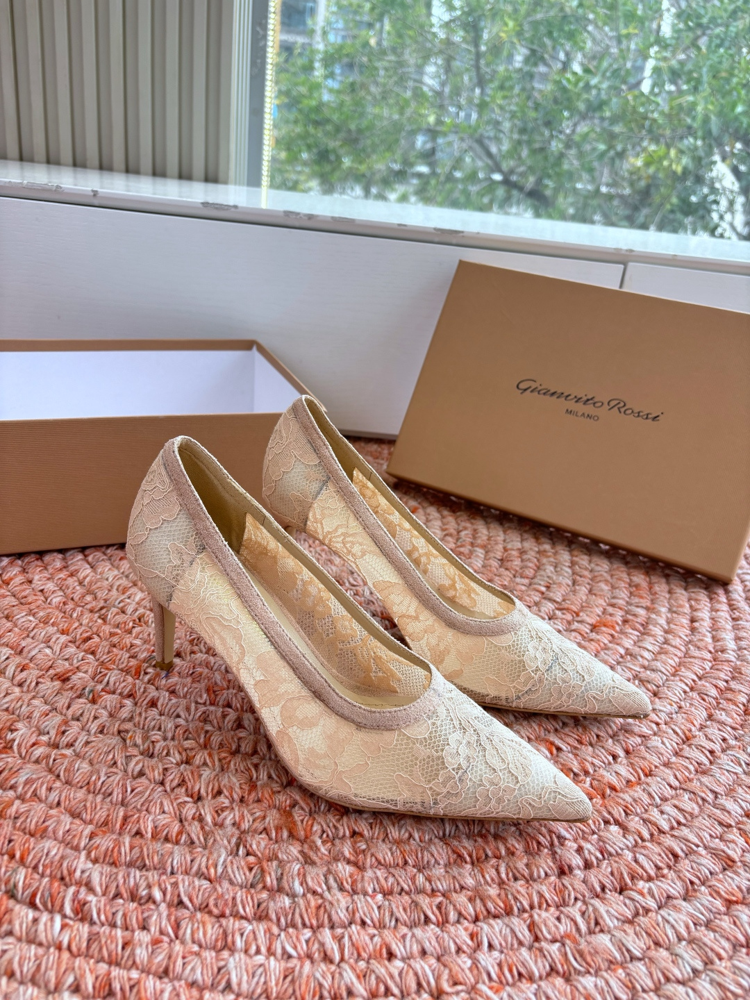 🌾G305😀GianvitoRossi吉安维托罗西 平底 系列经典粉色羊反绒皮&粉色小羊皮超级百搭的一款