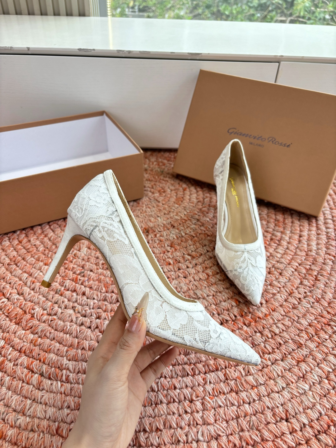 🌾G305😀GianvitoRossi吉安维托罗西 平底 系列经典粉色羊反绒皮&粉色小羊皮超级百搭的一款