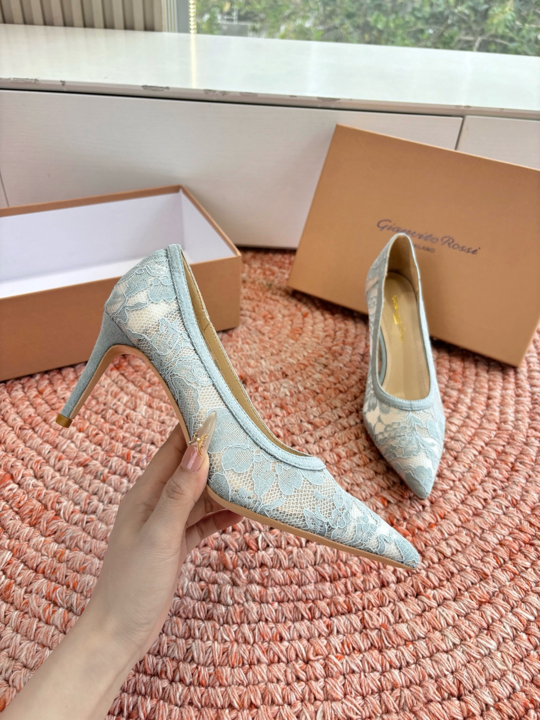 🌾G305😀GianvitoRossi吉安维托罗西 平底 系列经典粉色羊反绒皮&粉色小羊皮超级百搭的一款