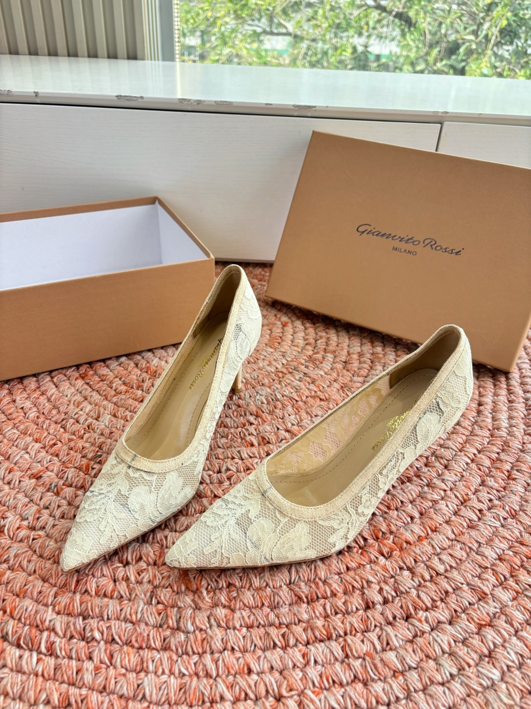 🌾G305😀GianvitoRossi吉安维托罗西 平底 系列经典粉色羊反绒皮&粉色小羊皮超级百搭的一款