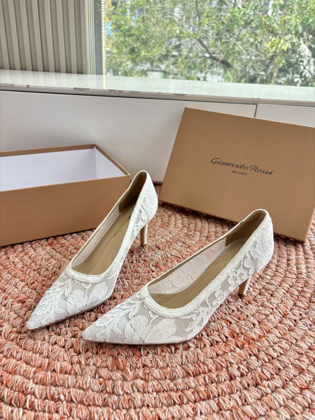 🌾G305😀GianvitoRossi吉安维托罗西 平底 系列经典粉色羊反绒皮&粉色小羊皮超级百搭的一款