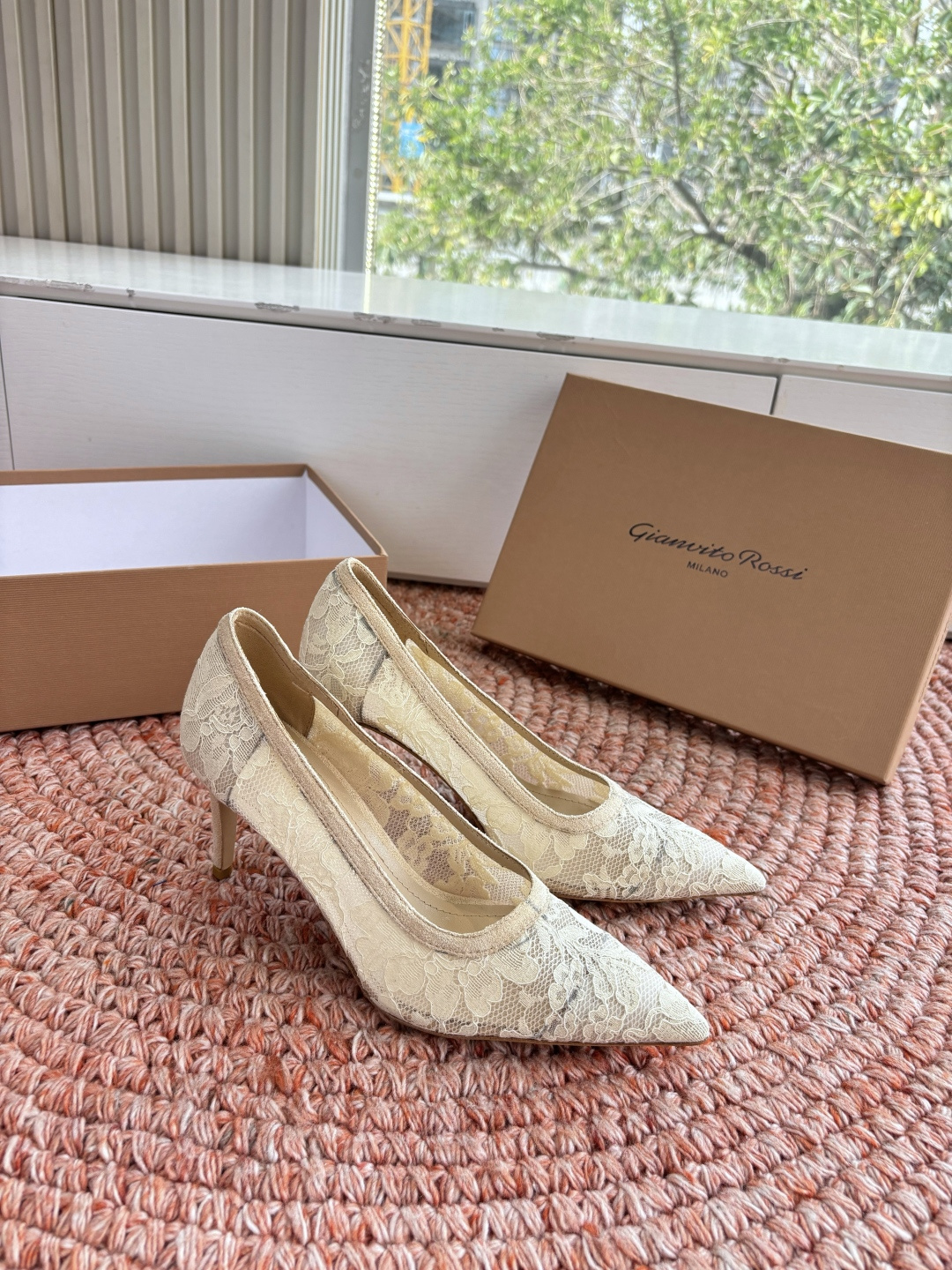 🌾G305😀GianvitoRossi吉安维托罗西 平底 系列经典粉色羊反绒皮&粉色小羊皮超级百搭的一款