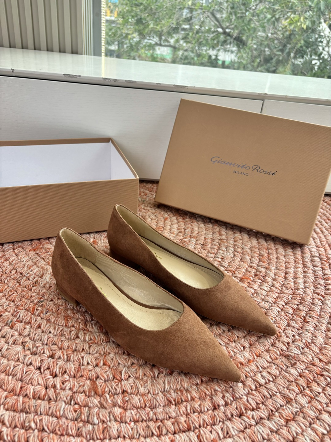 🌾G305😀GianvitoRossi吉安维托罗西 平底 系列经典粉色羊反绒皮&粉色小羊皮超级百搭的一款