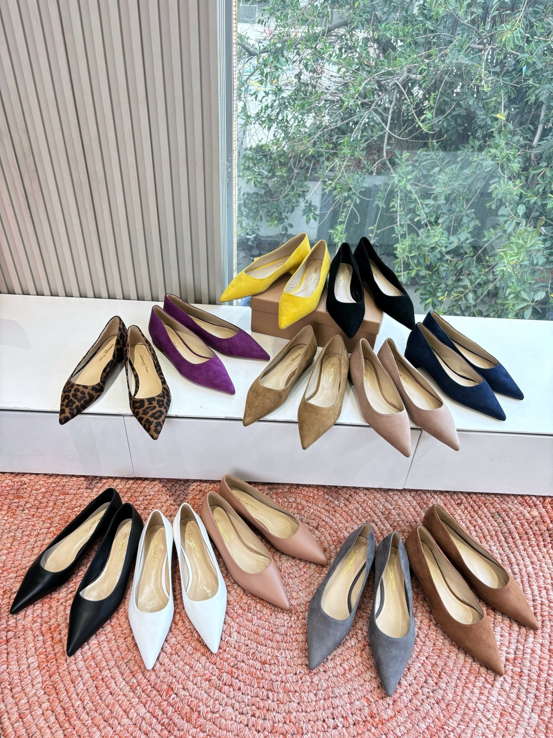 🌾G305😀GianvitoRossi吉安维托罗西 平底 系列经典粉色羊反绒皮&粉色小羊皮超级百搭的一款