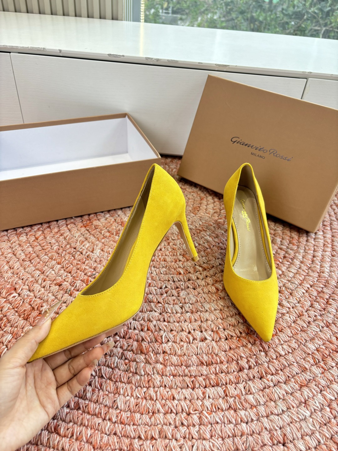 🌾G305😀GianvitoRossi吉安维托罗西 平底 系列经典粉色羊反绒皮&粉色小羊皮超级百搭的一款