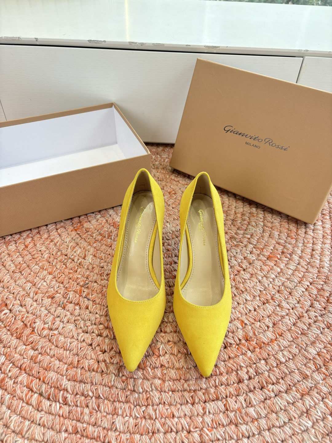 🌾G305😀GianvitoRossi吉安维托罗西 平底 系列经典粉色羊反绒皮&粉色小羊皮超级百搭的一款