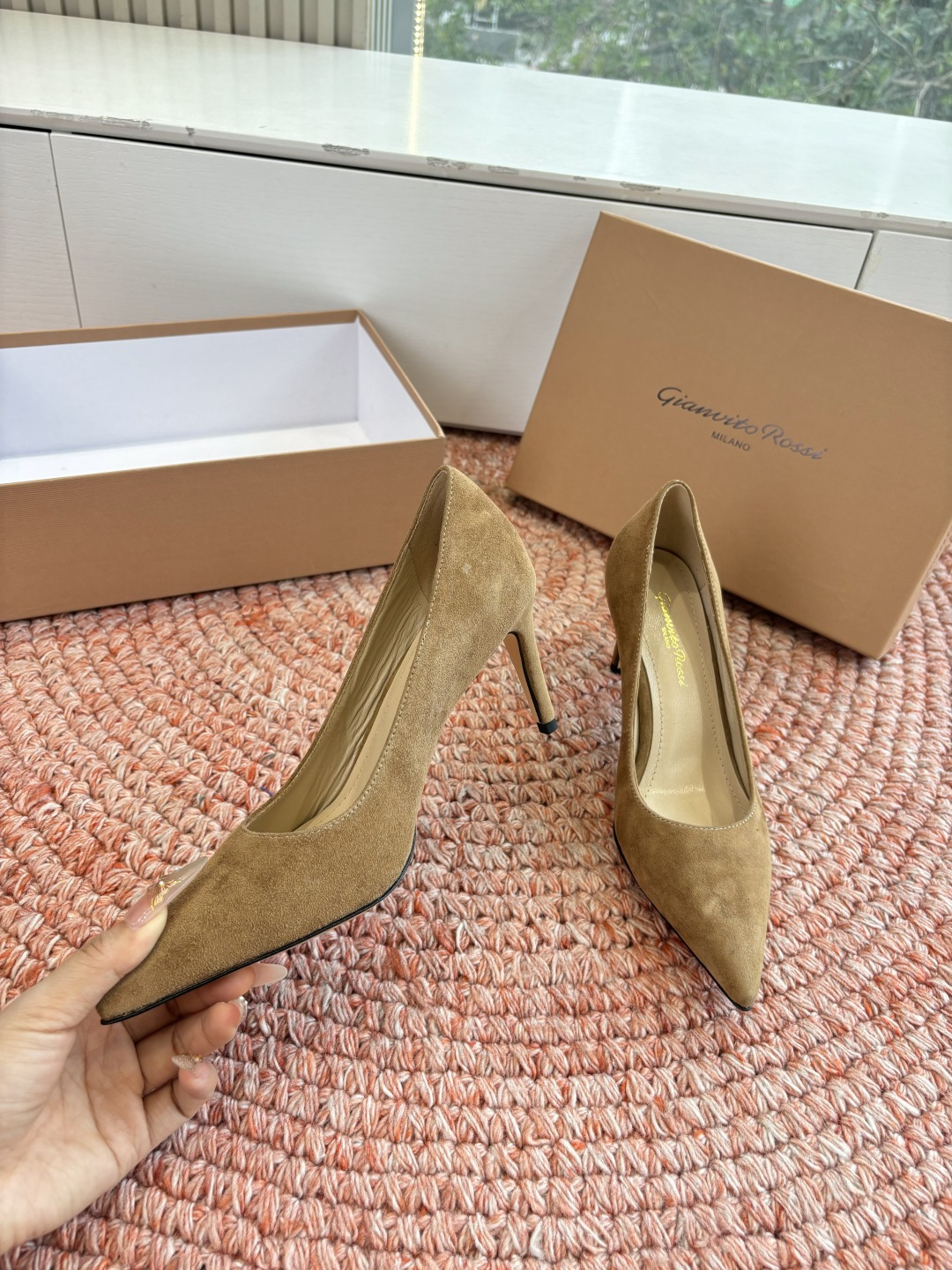 🌾G305😀GianvitoRossi吉安维托罗西 平底 系列经典粉色羊反绒皮&粉色小羊皮超级百搭的一款