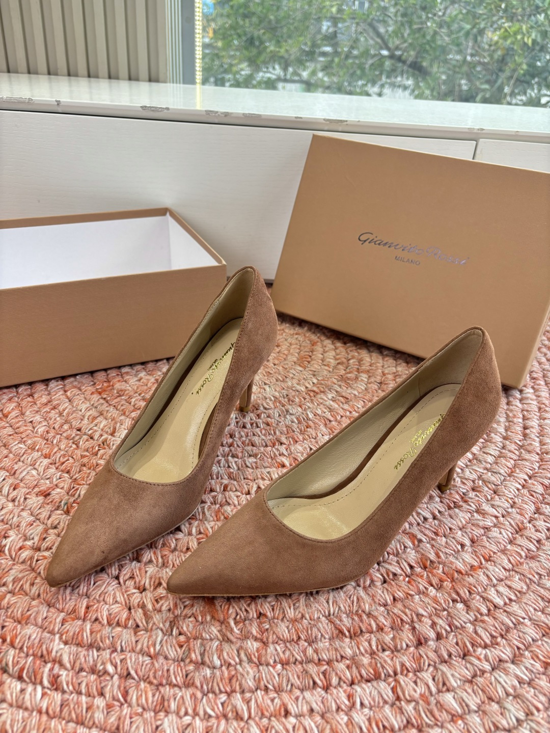 🌾G305😀GianvitoRossi吉安维托罗西 平底 系列经典粉色羊反绒皮&粉色小羊皮超级百搭的一款