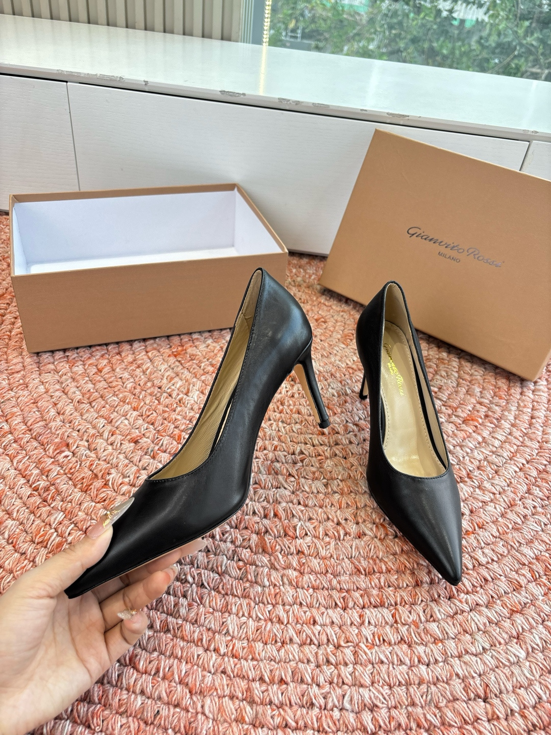 🌾G305😀GianvitoRossi吉安维托罗西 平底 系列经典粉色羊反绒皮&粉色小羊皮超级百搭的一款