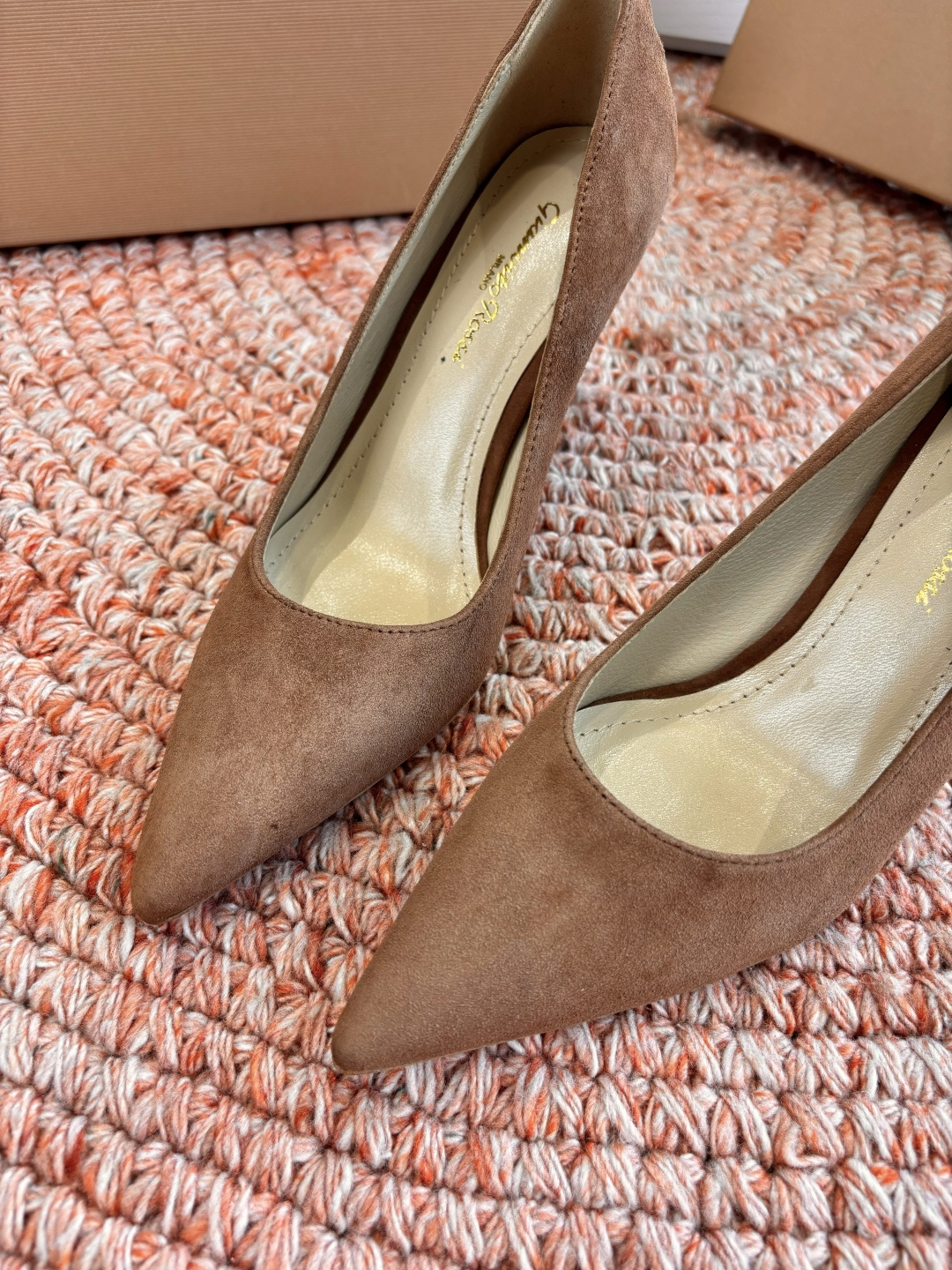 🌾G305😀GianvitoRossi吉安维托罗西 平底 系列经典粉色羊反绒皮&粉色小羊皮超级百搭的一款