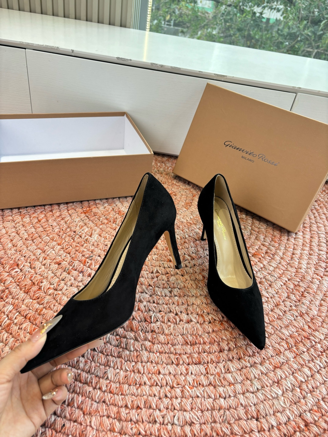 🌾G305😀GianvitoRossi吉安维托罗西 平底 系列经典粉色羊反绒皮&粉色小羊皮超级百搭的一款