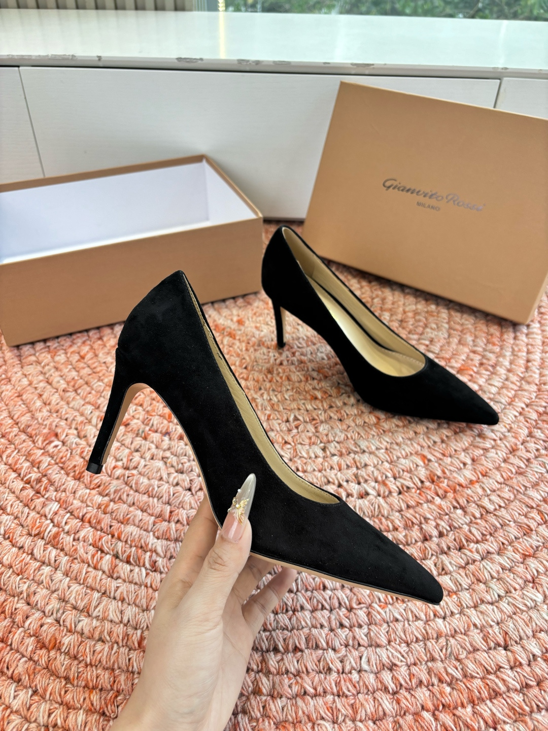 🌾G305😀GianvitoRossi吉安维托罗西 平底 系列经典粉色羊反绒皮&粉色小羊皮超级百搭的一款