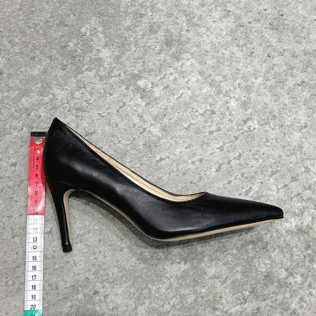 🌾G305😀GianvitoRossi吉安维托罗西 平底 系列经典粉色羊反绒皮&粉色小羊皮超级百搭的一款