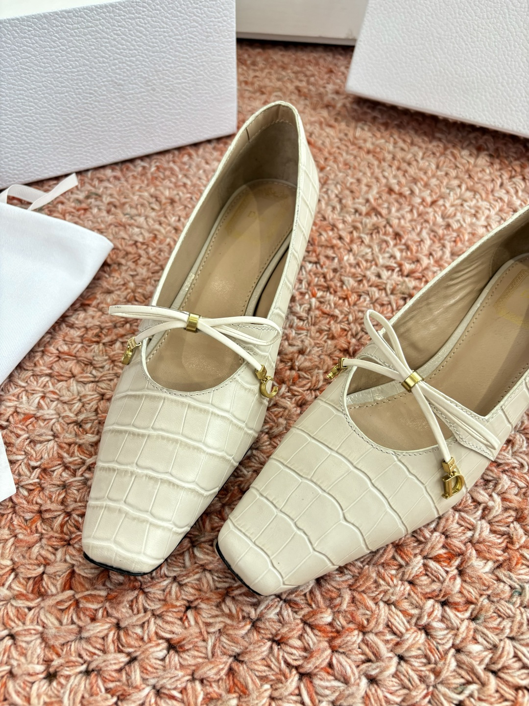 🌾G042所见即所得Dior迪奥2026春夏新款高跟单鞋鞋头CD扣装饰彰显品牌标志⚡满满的女人味，又优雅