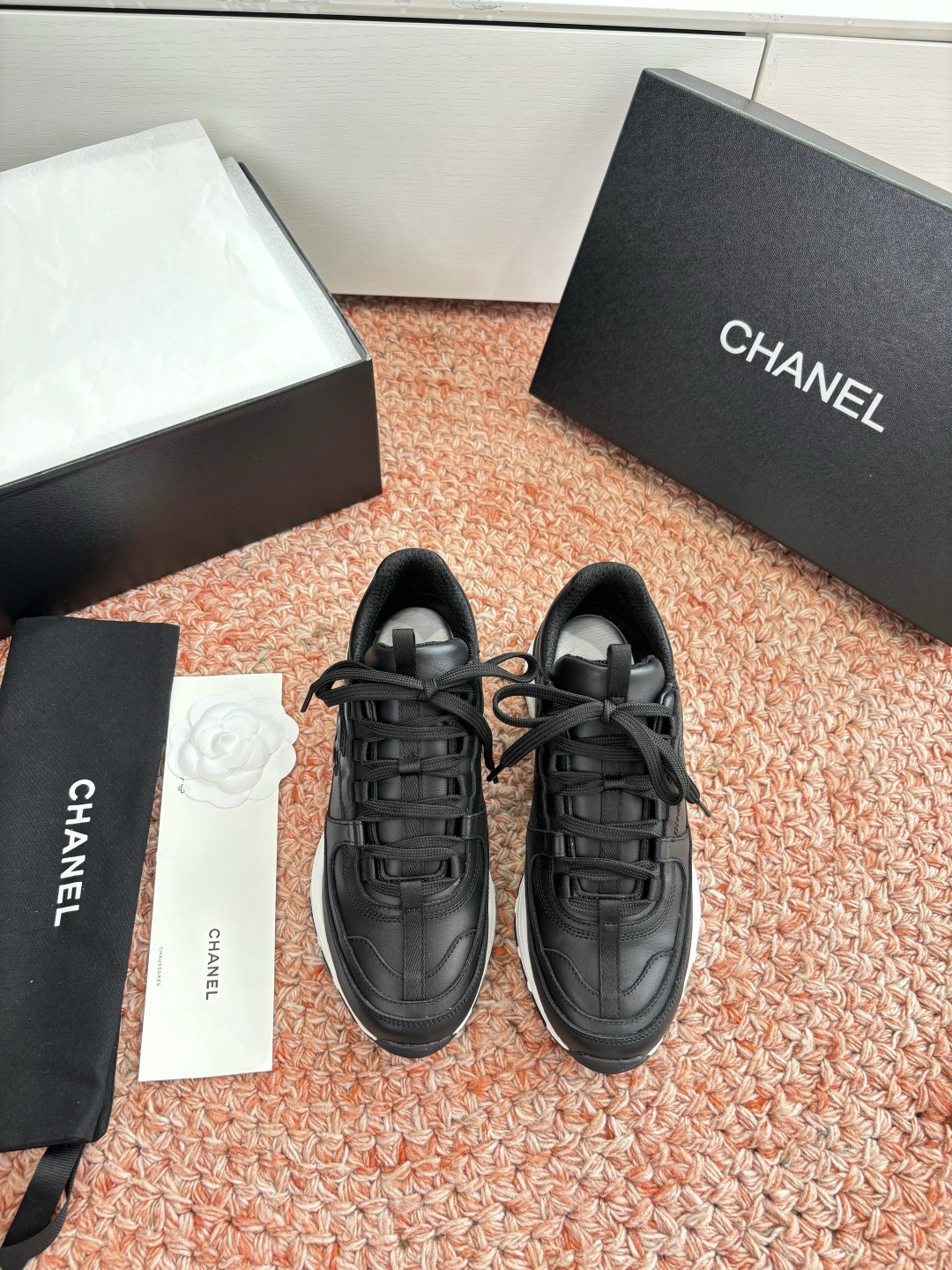 G059😀所见即所得CHANEL/香奈儿新款小香风麂皮圆头熊猫菱格厚底运动鞋时尚增高鞋休闲鞋 面料：进口磨砂牛皮 内里：