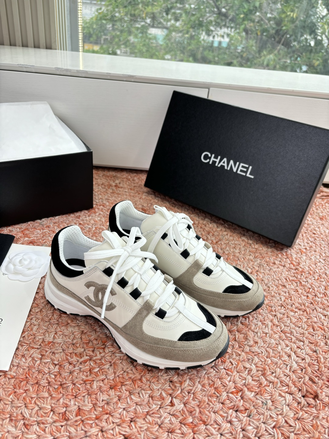 G059😀所见即所得CHANEL/香奈儿新款小香风麂皮圆头熊猫菱格厚底运动鞋时尚增高鞋休闲鞋 面料：进口磨砂牛皮 内里：