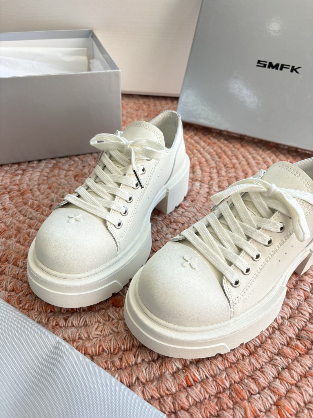 🌾所见即所得G029顶级版SMFK十字2026早春新款厚底运动鞋👟专柜断货王，一眼心动💓质感拉满，上脚无