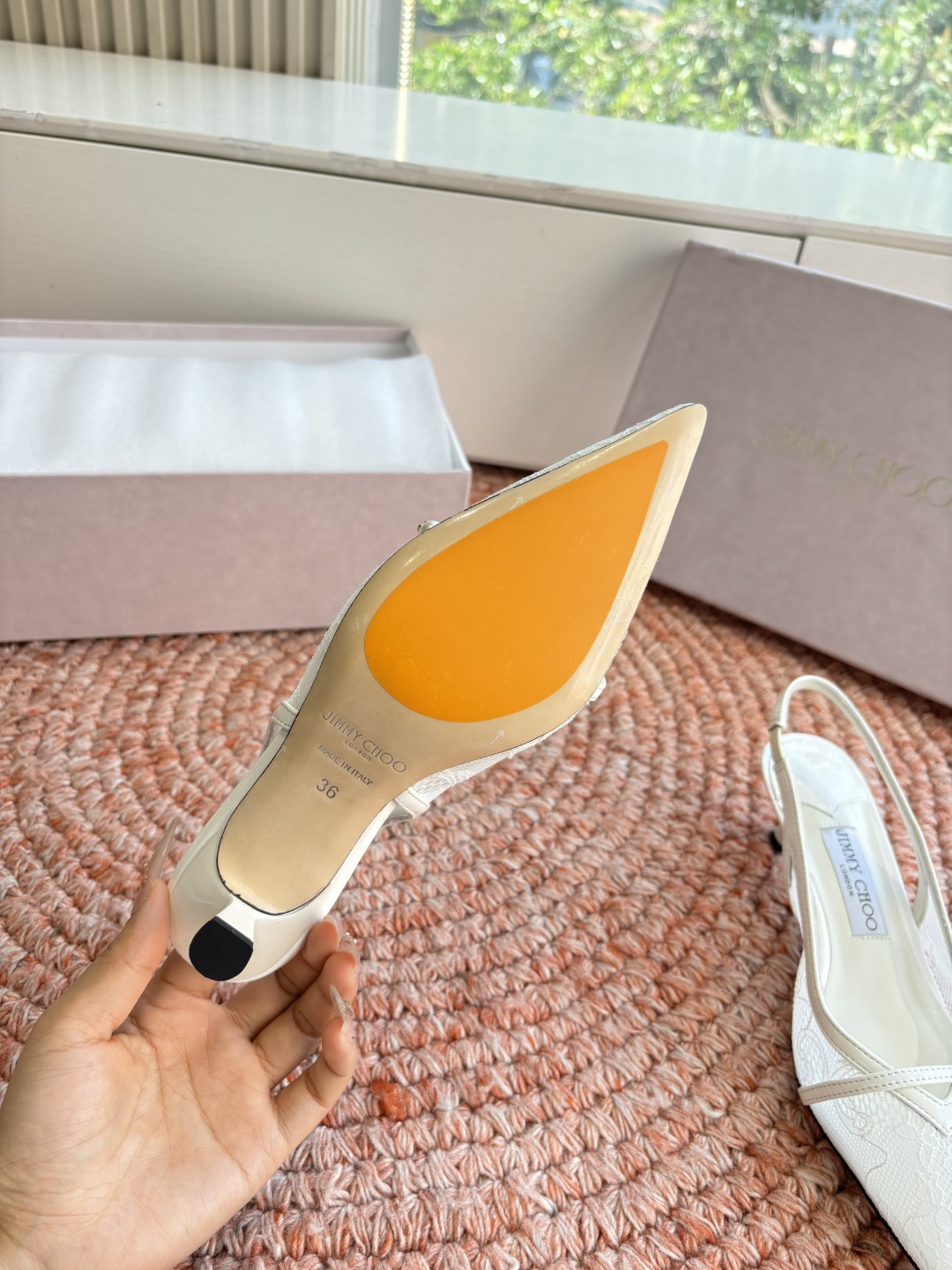 🌾G887所见即所得JimmyCho*吉米周早春爆品 顶版 尖头中空蕾丝高跟鞋 这也太仙了叭，像艺术品一