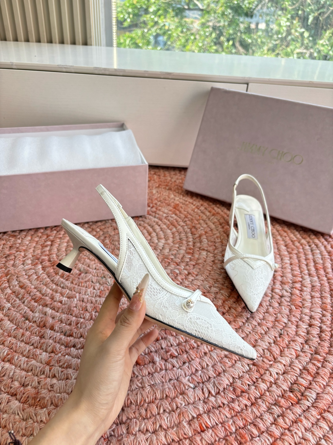 🌾G887所见即所得JimmyCho*吉米周早春爆品 顶版 尖头中空蕾丝高跟鞋 这也太仙了叭，像艺术品一