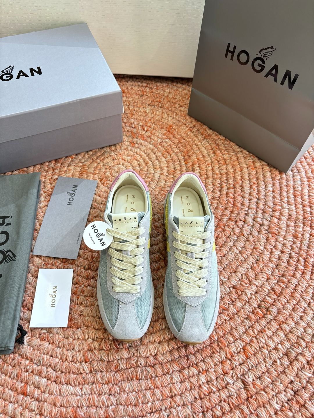 🌾G398HOGAN霍根鞋子德训鞋26新配色这可让我怎么选呀？看迷糊了吧这波hog都很好看最喜欢还是脚感