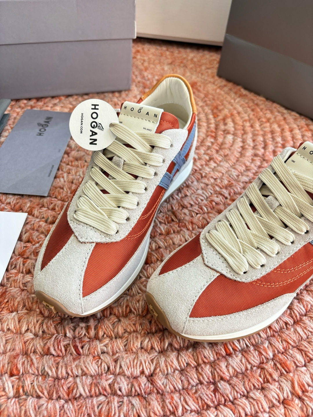 🌾G398HOGAN霍根鞋子德训鞋26新配色这可让我怎么选呀？看迷糊了吧这波hog都很好看最喜欢还是脚感