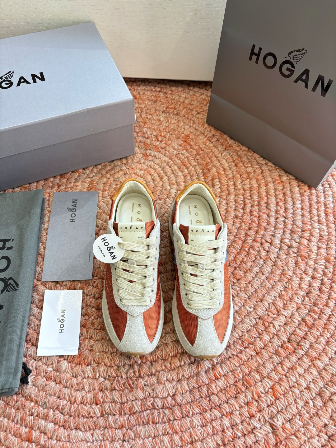 🌾G398HOGAN霍根鞋子德训鞋26新配色这可让我怎么选呀？看迷糊了吧这波hog都很好看最喜欢还是脚感