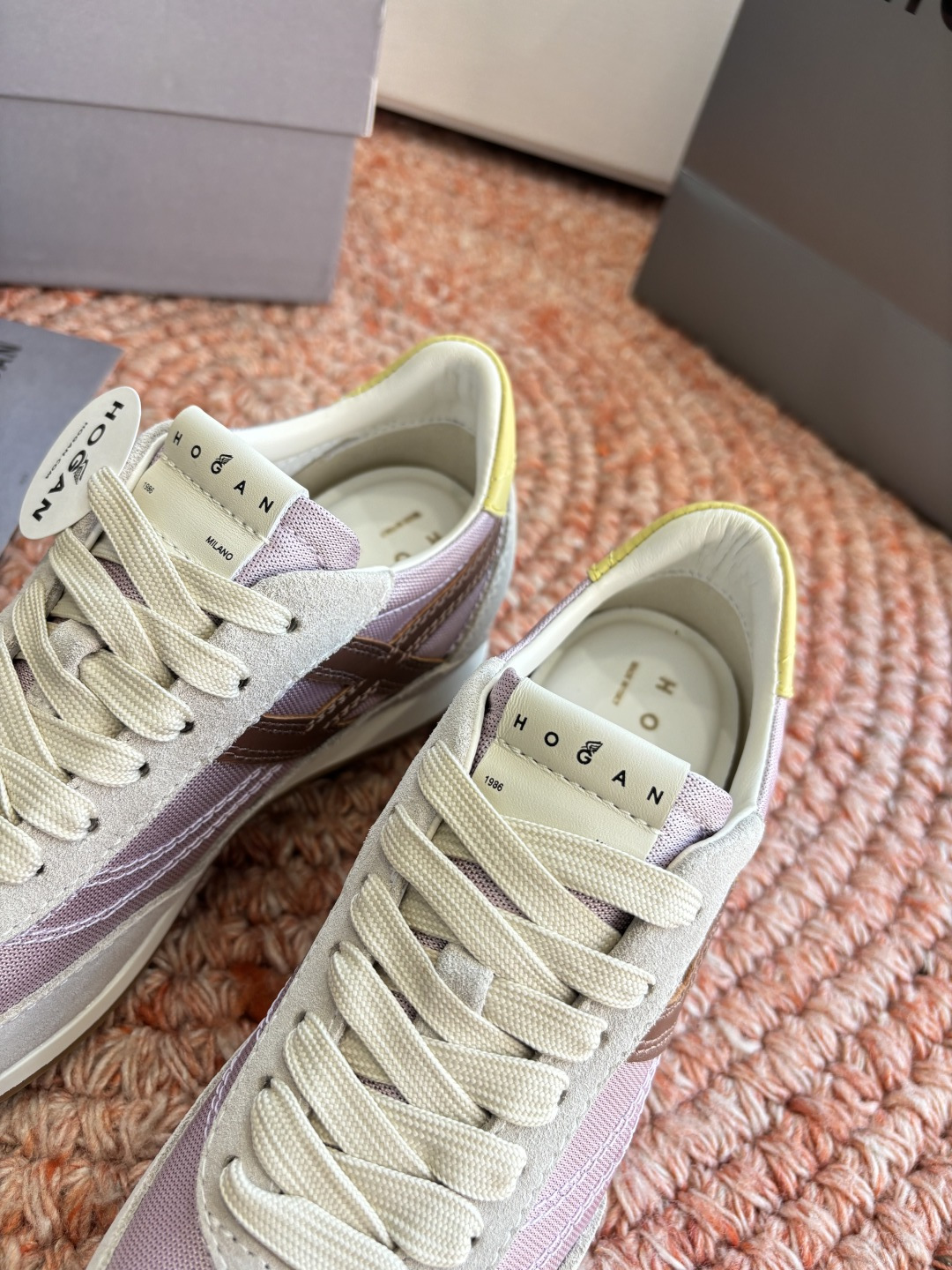 🌾G398HOGAN霍根鞋子德训鞋26新配色这可让我怎么选呀？看迷糊了吧这波hog都很好看最喜欢还是脚感