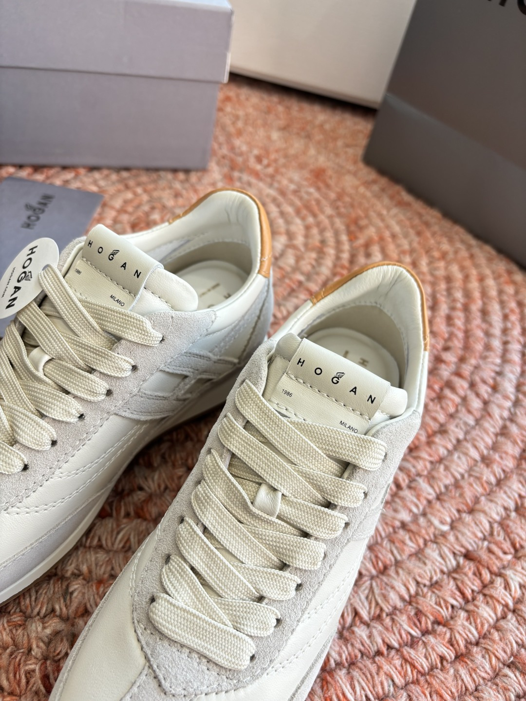 🌾G398HOGAN霍根鞋子德训鞋26新配色这可让我怎么选呀？看迷糊了吧这波hog都很好看最喜欢还是脚感