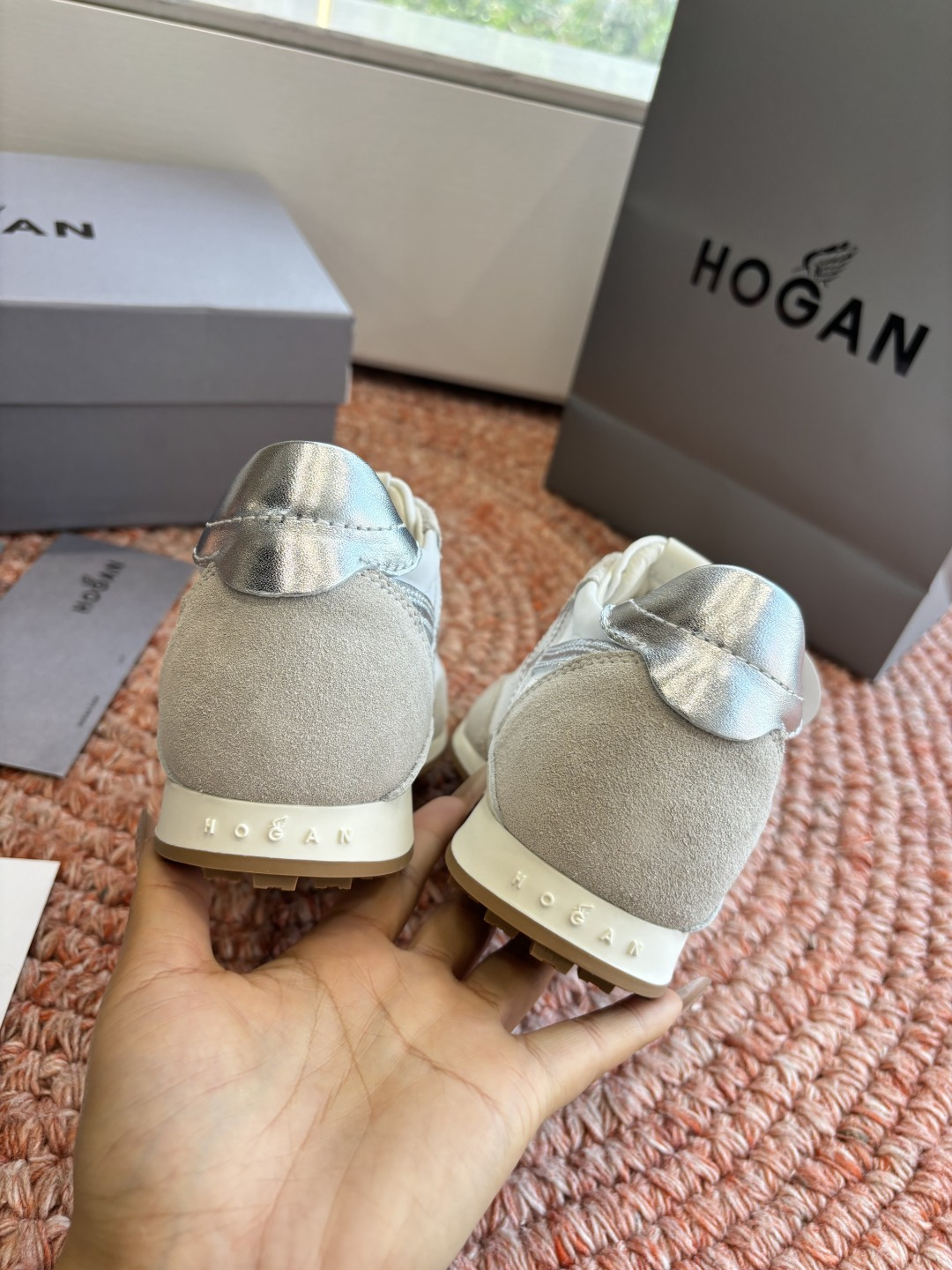 🌾G398HOGAN霍根鞋子德训鞋26新配色这可让我怎么选呀？看迷糊了吧这波hog都很好看最喜欢还是脚感