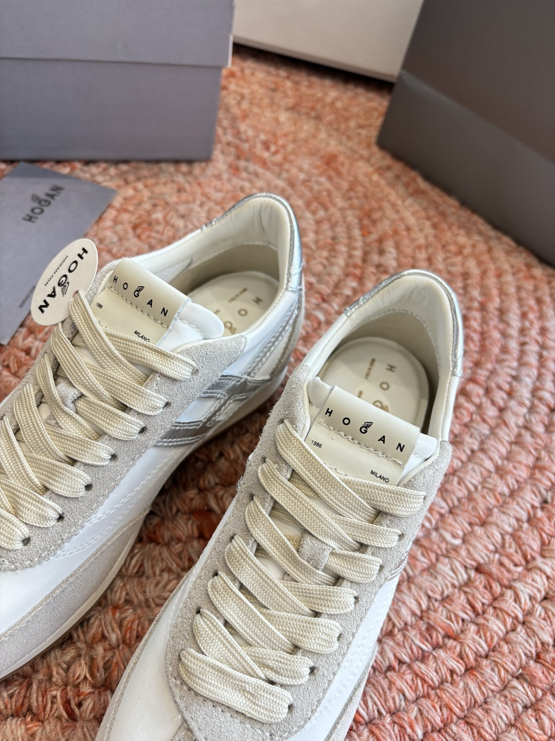 🌾G398HOGAN霍根鞋子德训鞋26新配色这可让我怎么选呀？看迷糊了吧这波hog都很好看最喜欢还是脚感