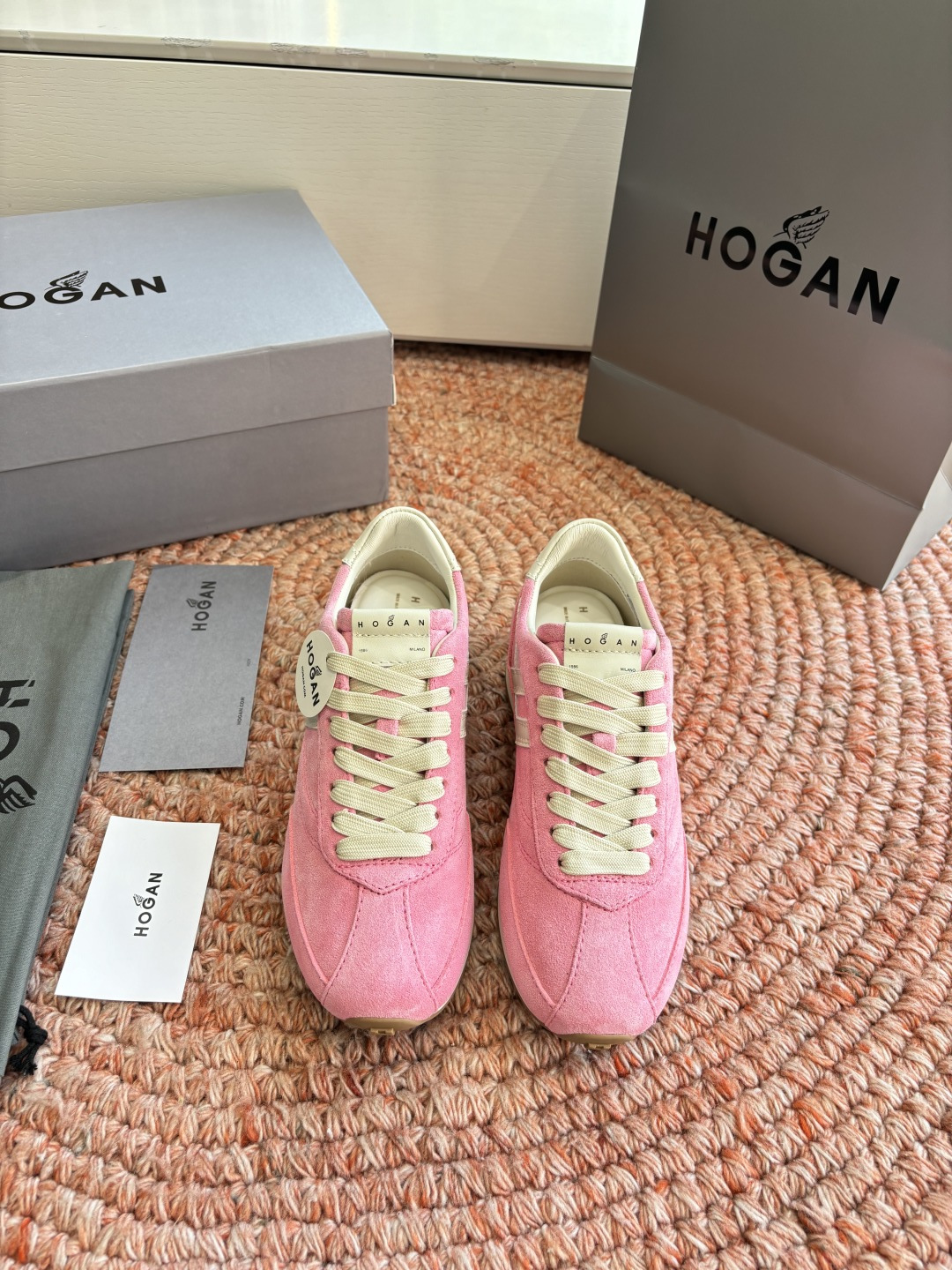 🌾G398HOGAN霍根鞋子德训鞋26新配色这可让我怎么选呀？看迷糊了吧这波hog都很好看最喜欢还是脚感