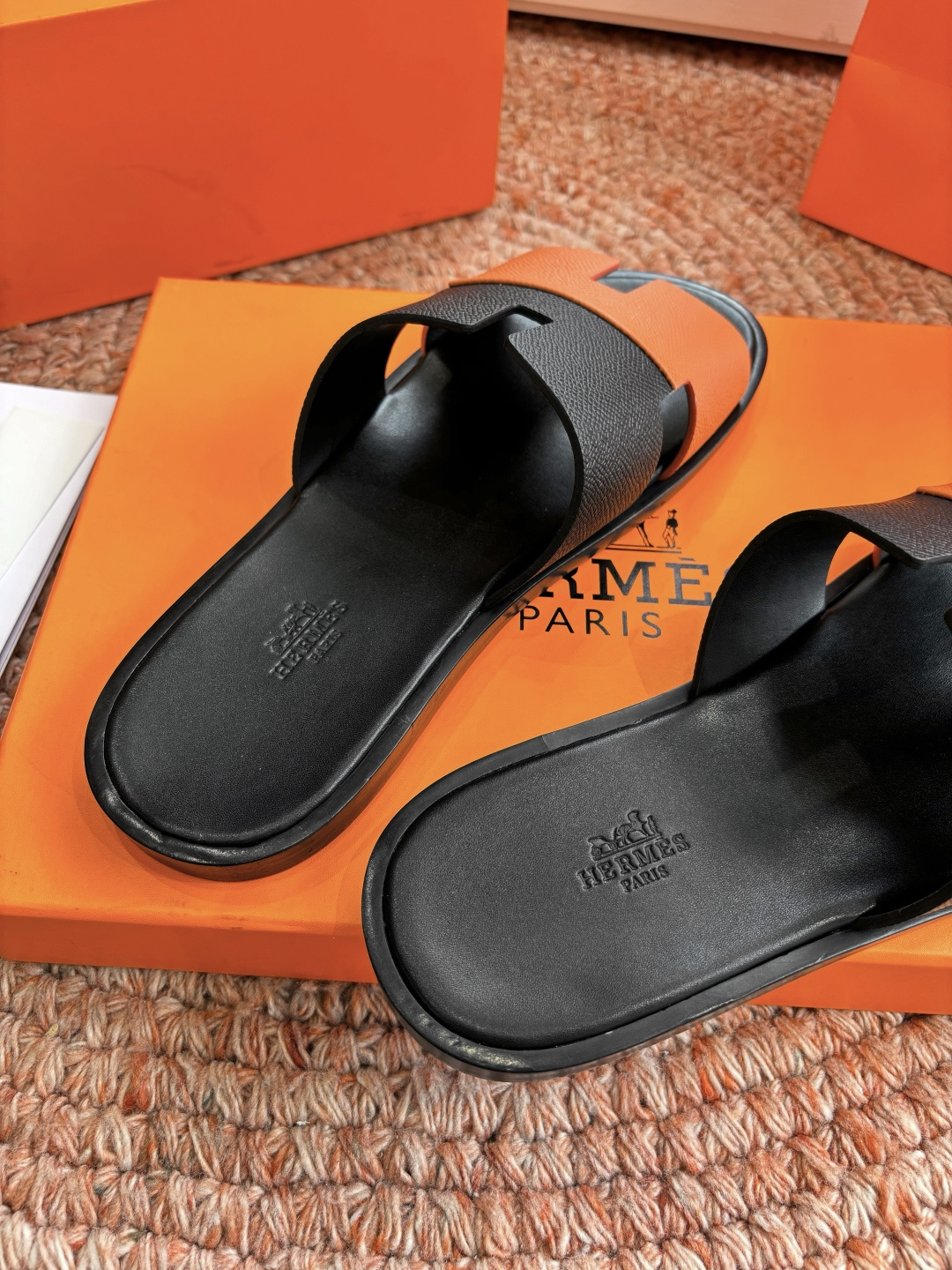 🌾G052所见即所得顶版2026春夏新款HERMES爱马仕专柜新款最近火到不行的情侣款H二舅鞋猪鼻子凉鞋