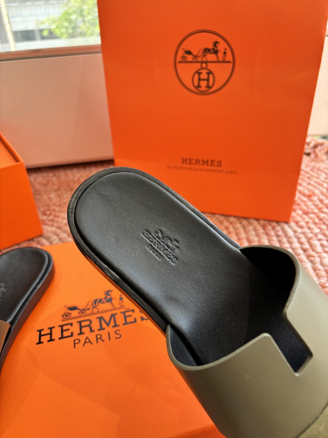 🌾G052所见即所得顶版2026春夏新款HERMES爱马仕专柜新款最近火到不行的情侣款H二舅鞋猪鼻子凉鞋